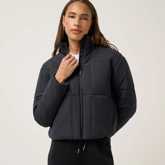 NWT Travis Mathew MONT BLANC womens jacket travismathew Black Medium NEW ladies - Picture 1 of 4